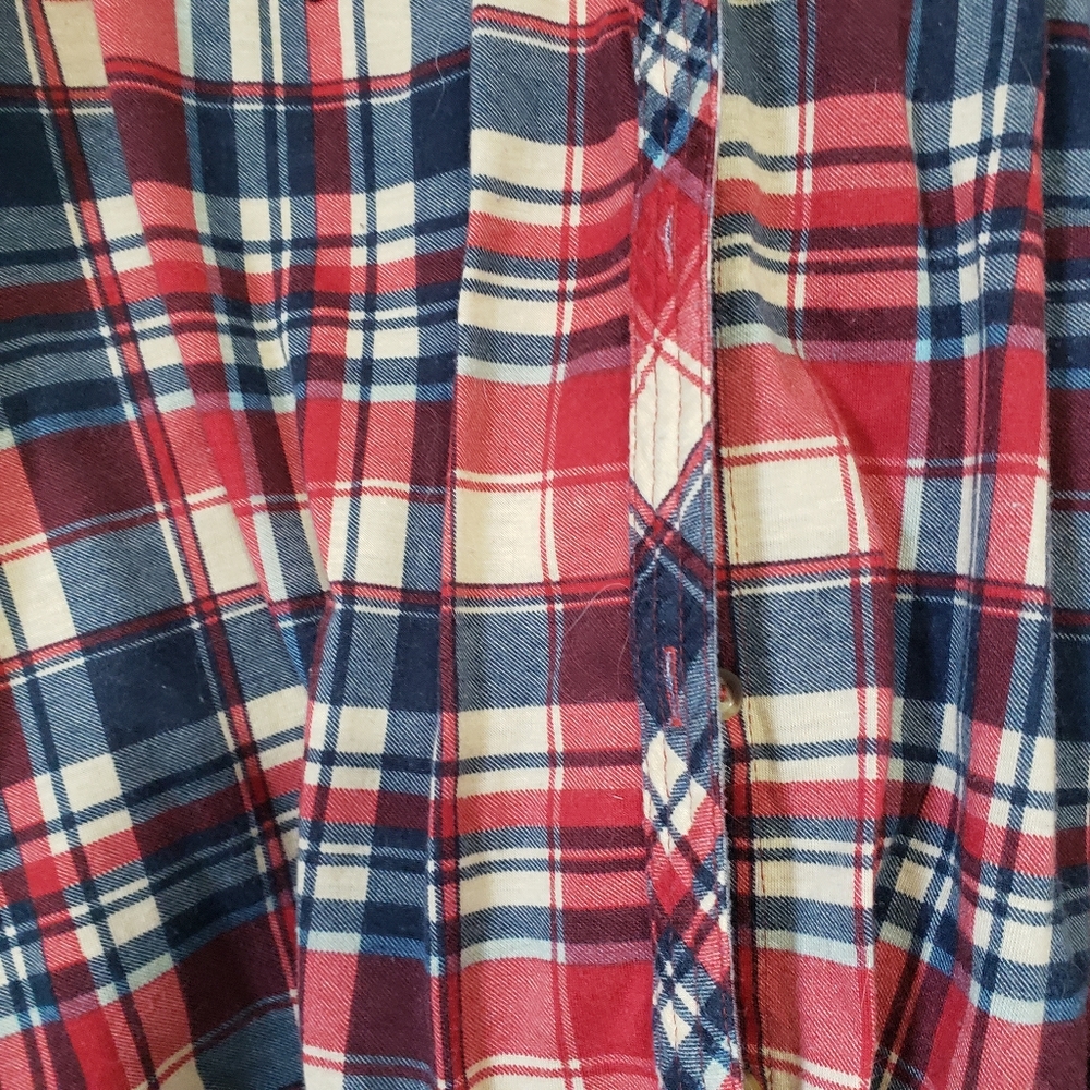 Plaid button down - Picture 4 of 4